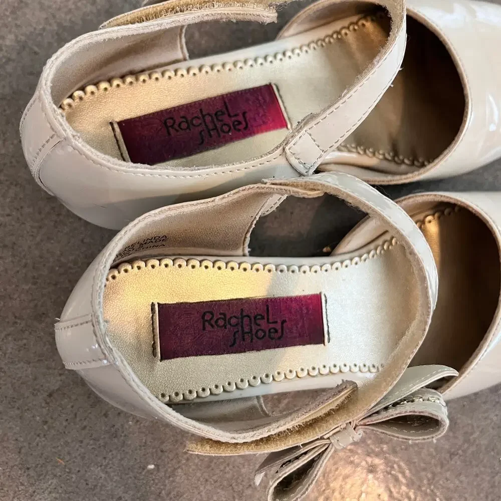 Rachel Shoes beige cream dress shoes Youth Girls size 2 formal event low heel